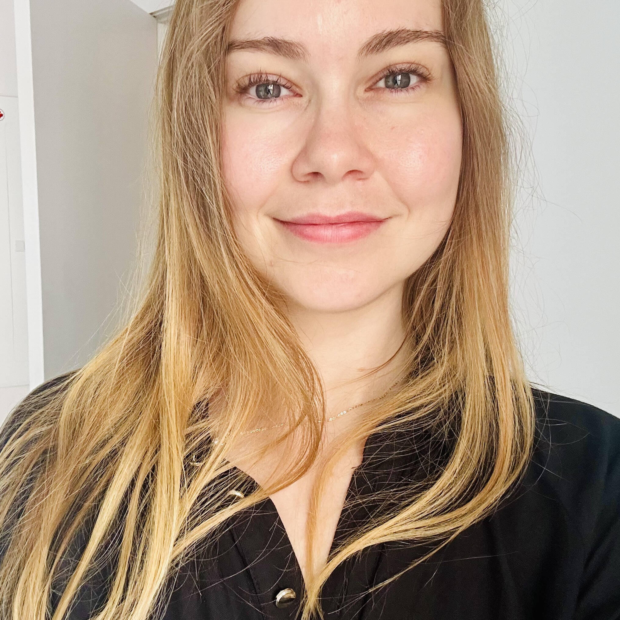 Nadia Anastasia F. - FR ↔ EN ↔ DK Traduction / Interprétation