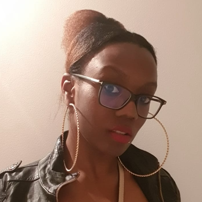 Daisy Ndengue - Télé-Commerciale