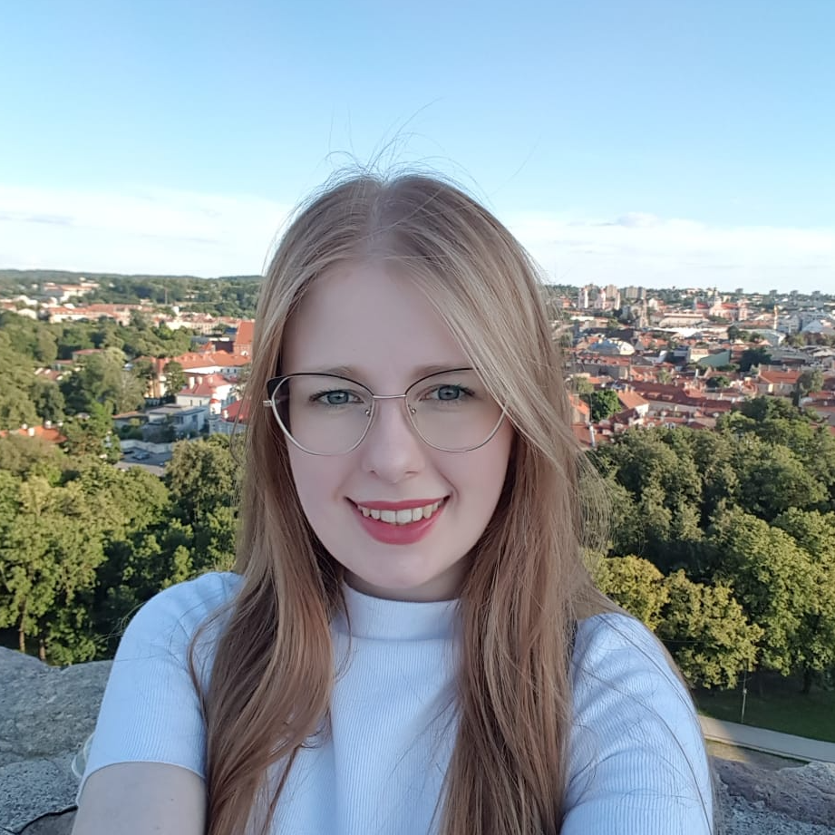 Julija Razvadovskaja