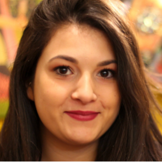 Laura Dias - Com'Laura - Community Manager - Traductrice