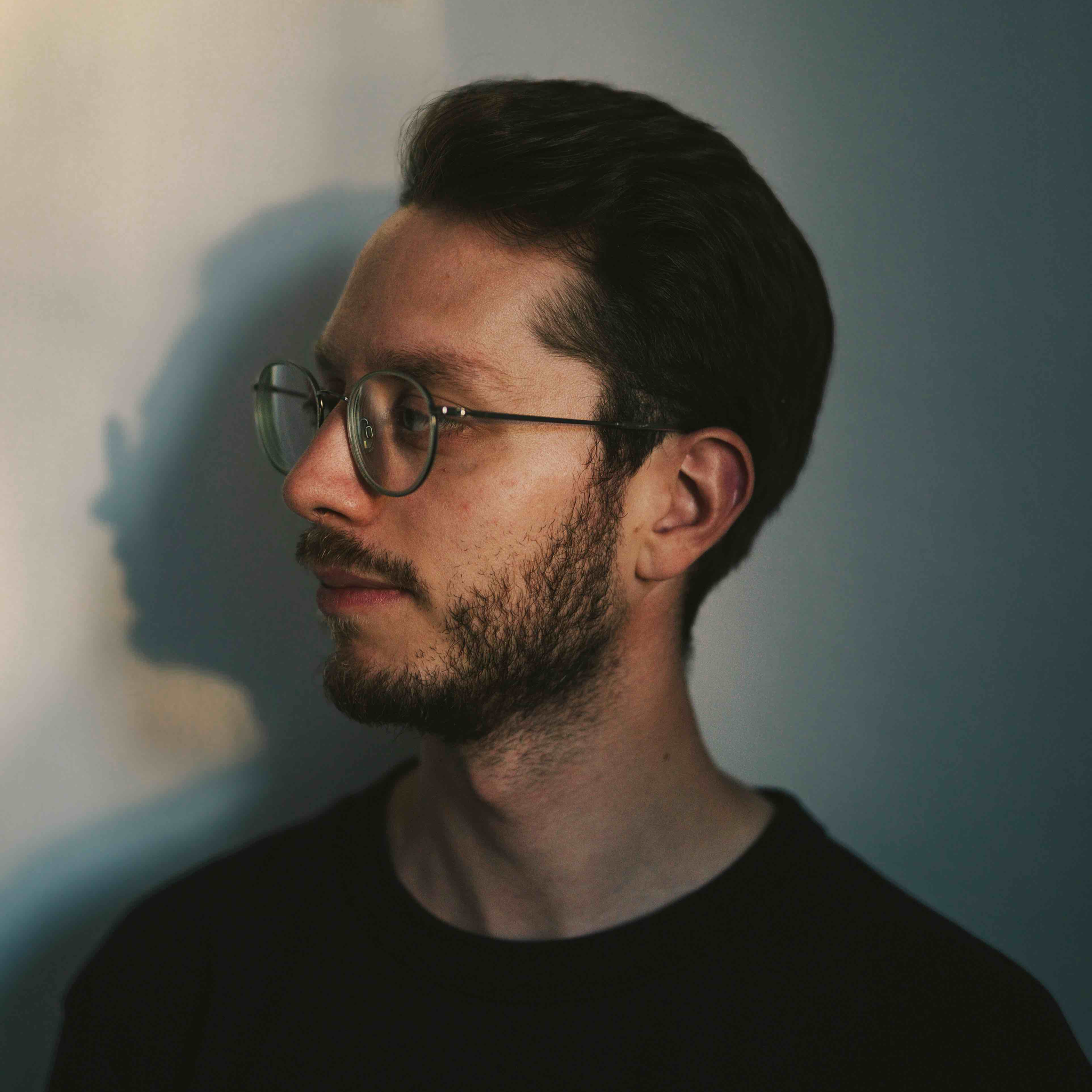 Raphael Berg - Kommunikationsdesigner / Grafikdesigner /Videograf