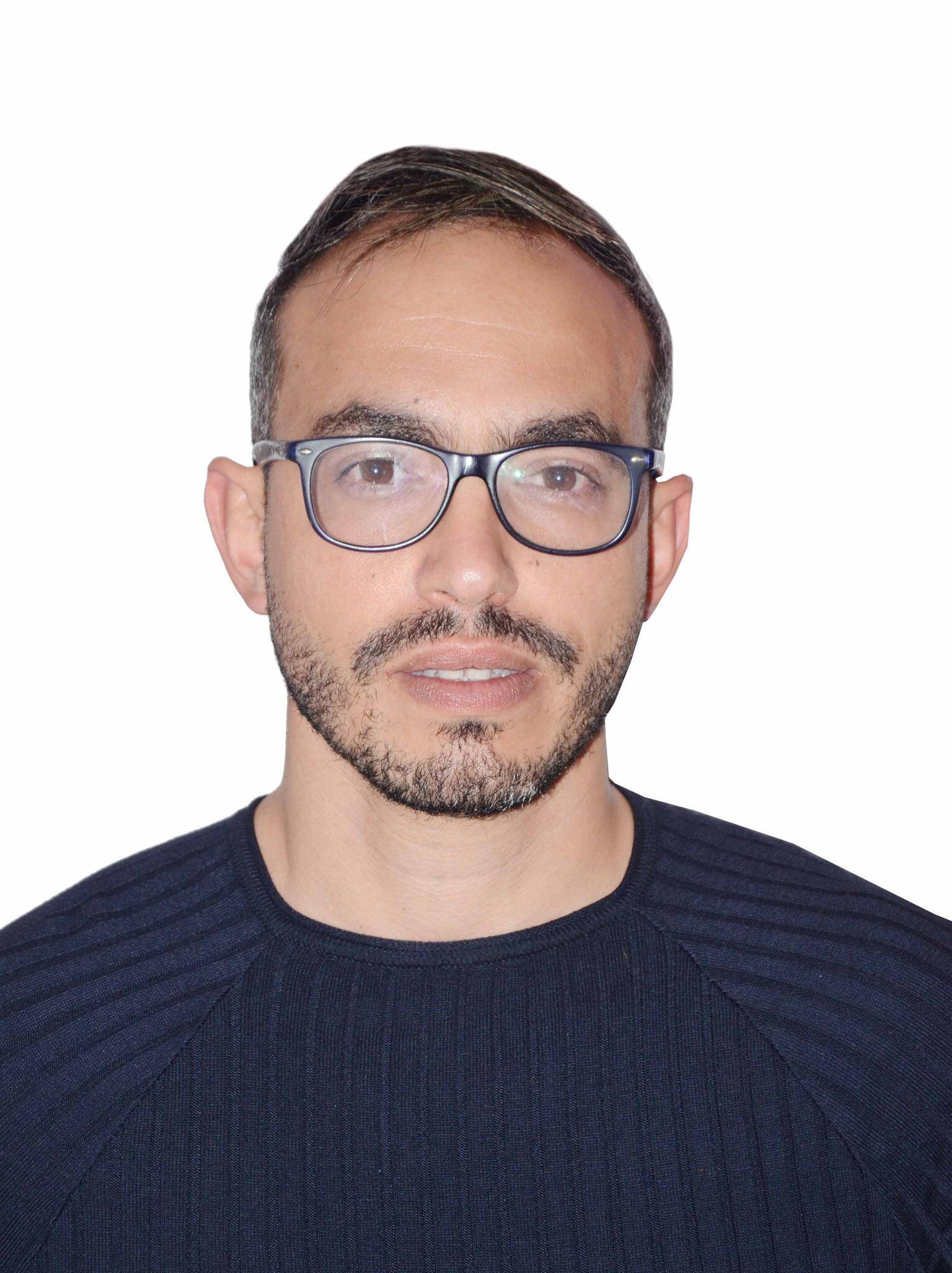 Atef  - DBA Oracle / PostgreSQL freelance - 16 ans d'expér