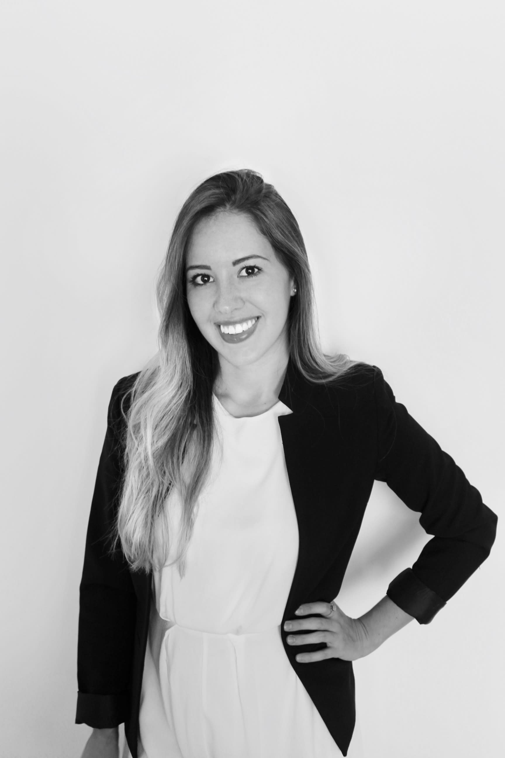 Jaqueline R.
