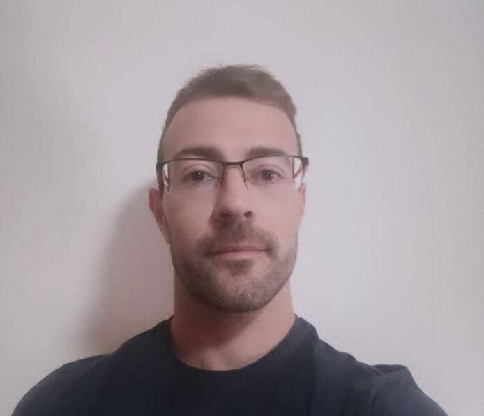 Víctor Pérez - Data Engineer | Python · SQL · dbt · Databricks