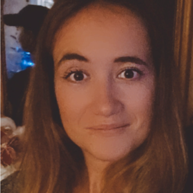 Marion Rouchaud - Community Manager / Monteuse Vidéo