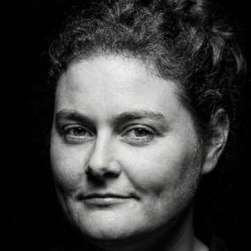 Sarah Maier - Lektor