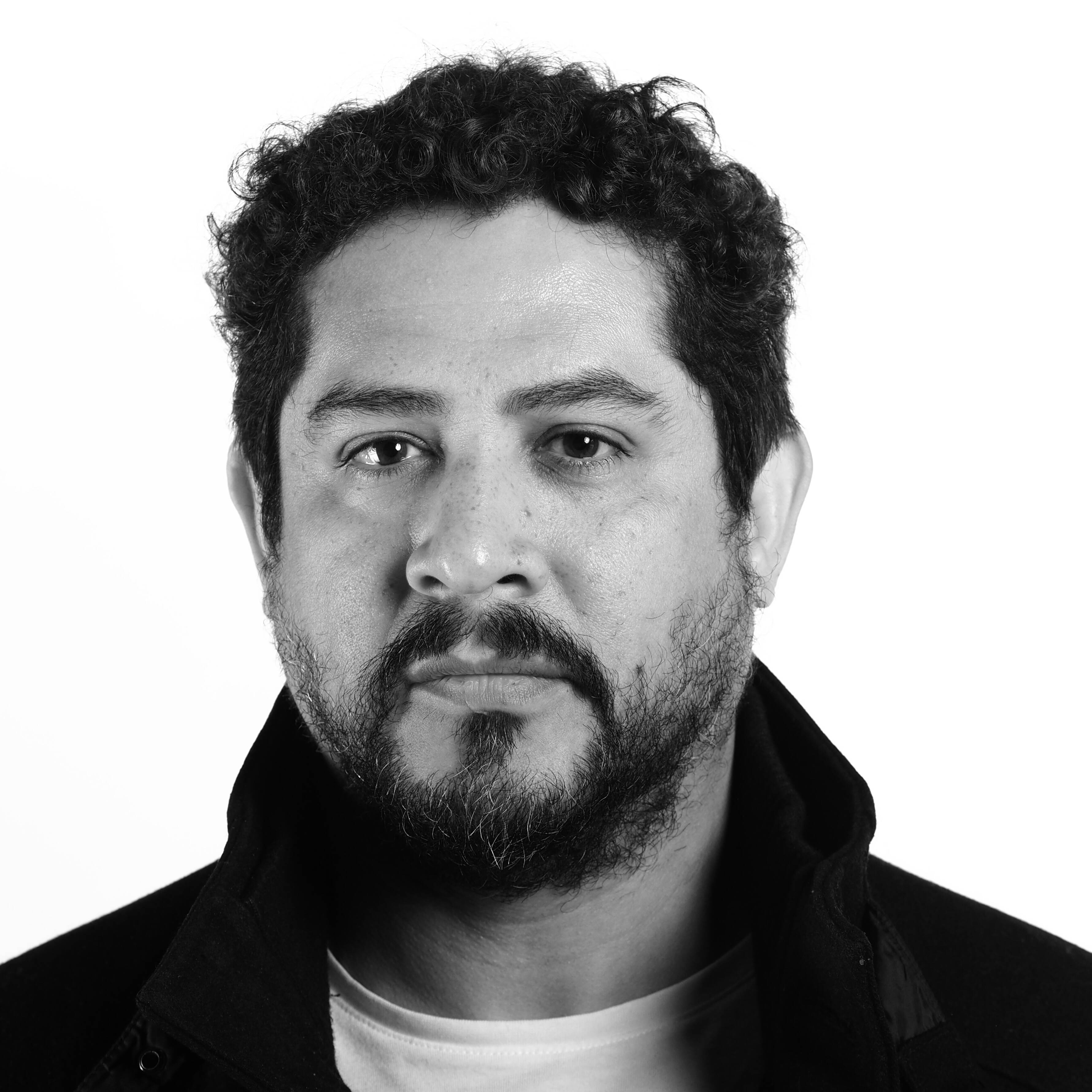 Jhonatan Medina - Diseñador gráfico / Ilustrador / web / UI/UX