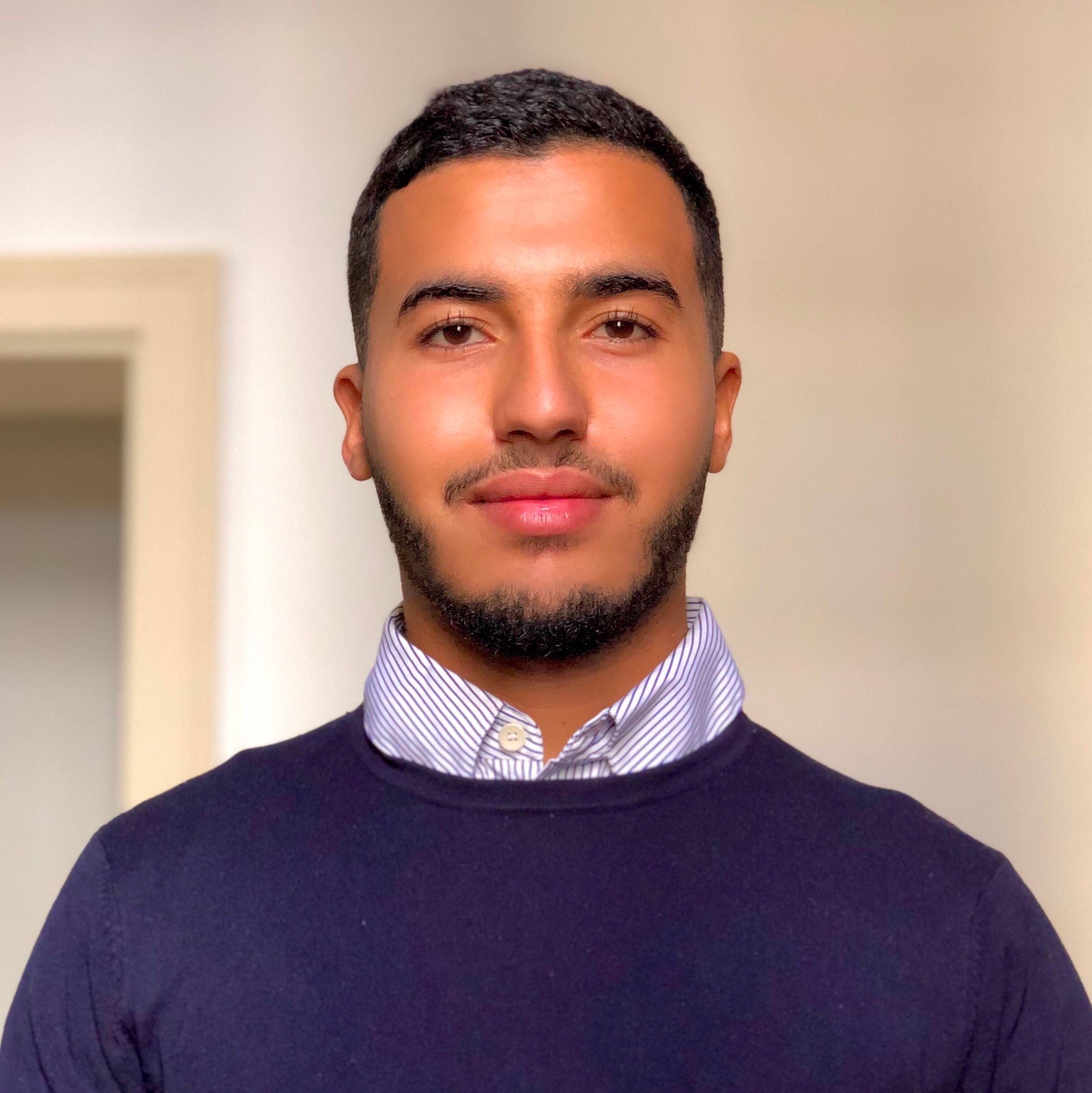 Mohamed  - Community Manager / Digital / IT CRM