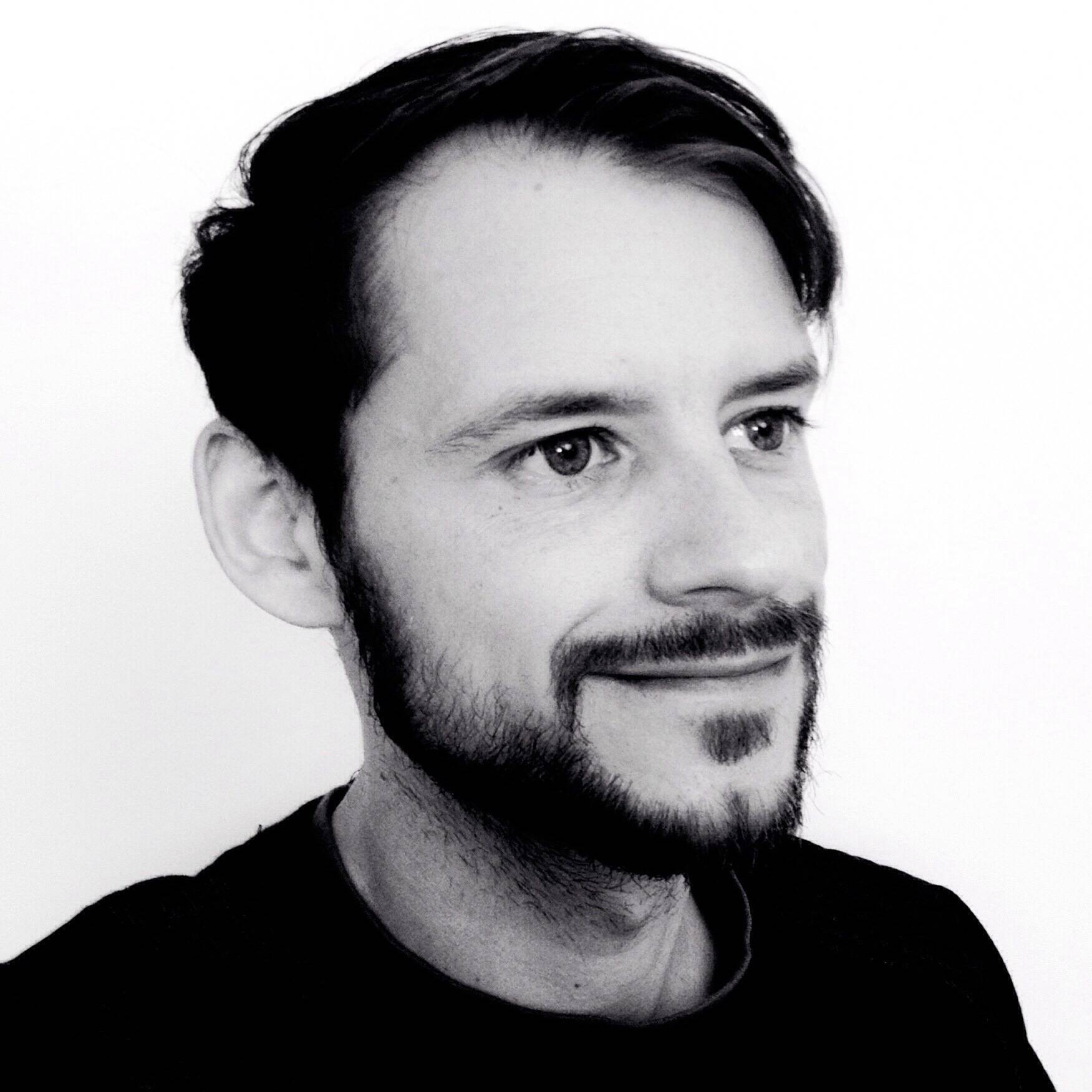 Robert Gajdzik - Senior 3D Artist, Produkt-/Grafik-Designer