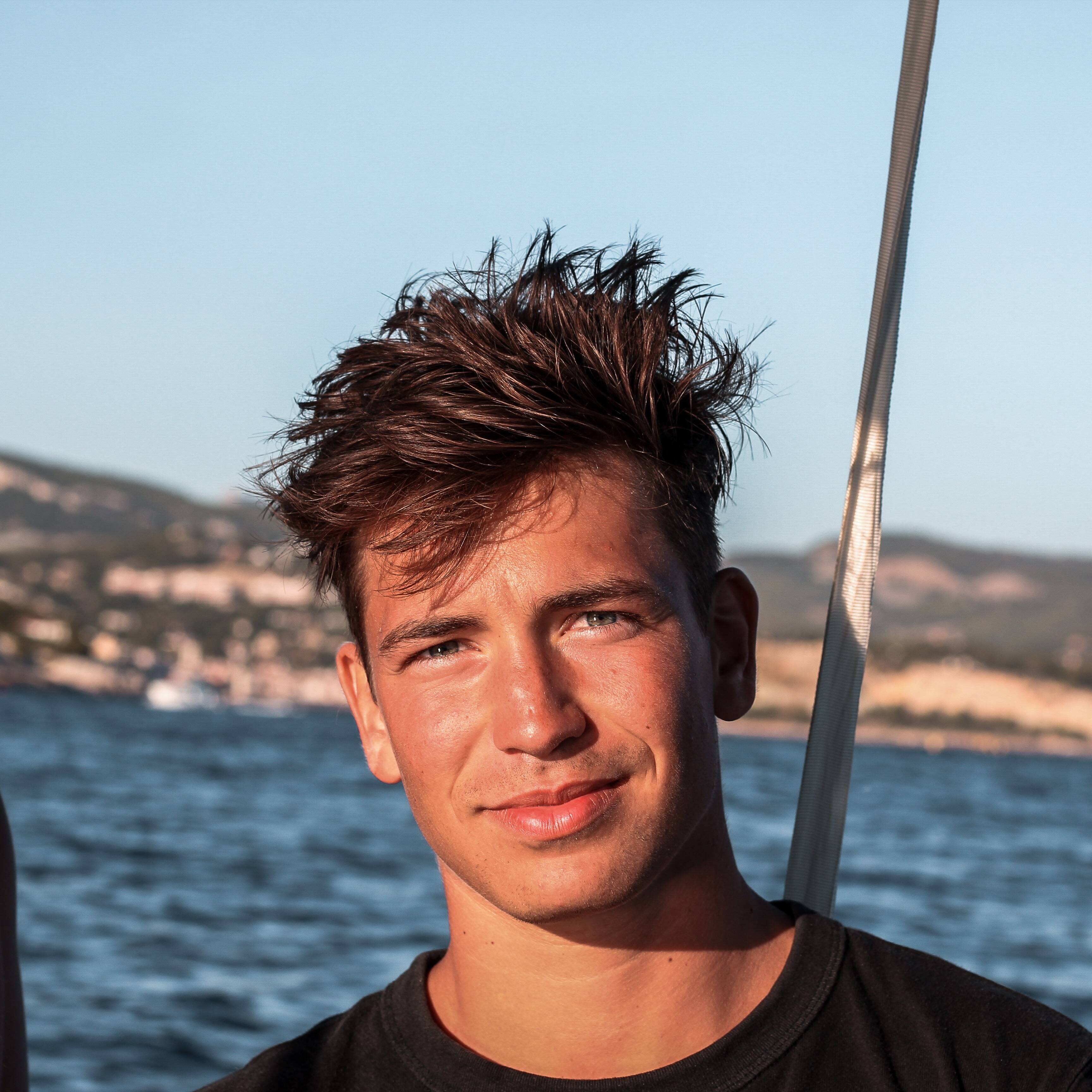 Simon Pallard - 👋 Photographe, Vidéaste, Monteur Vidéo, Cadreur