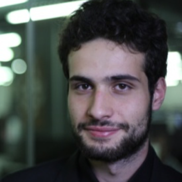 Yanis  - Développeur C# .NET / Unity3D