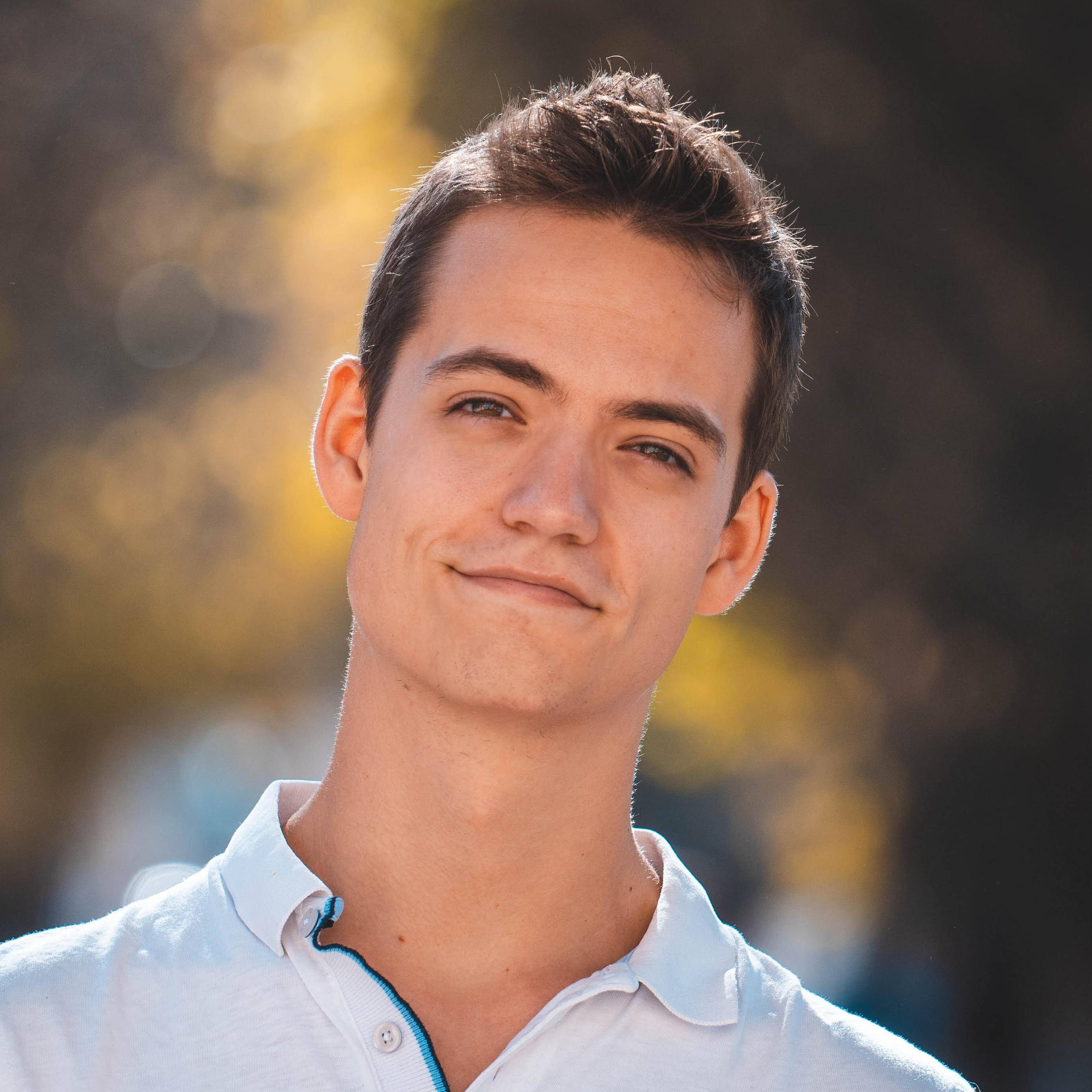 Robin Wycke - Réalisateur, Monteur, Cadreur & Motion Designer