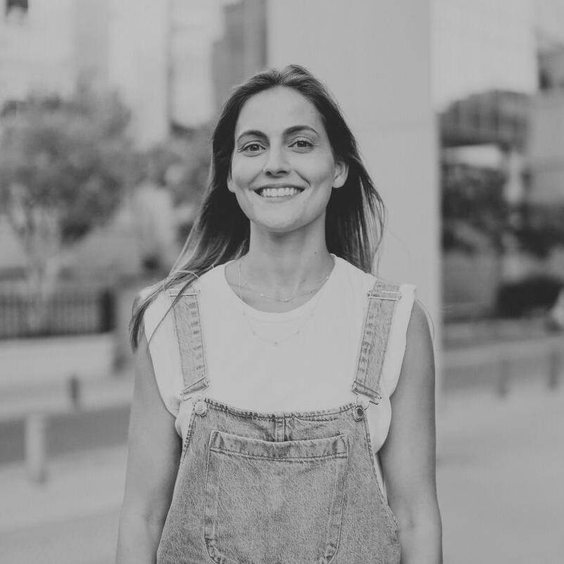 Leora B. - 🚀 Communication 360° - Création de Site Web  🚀