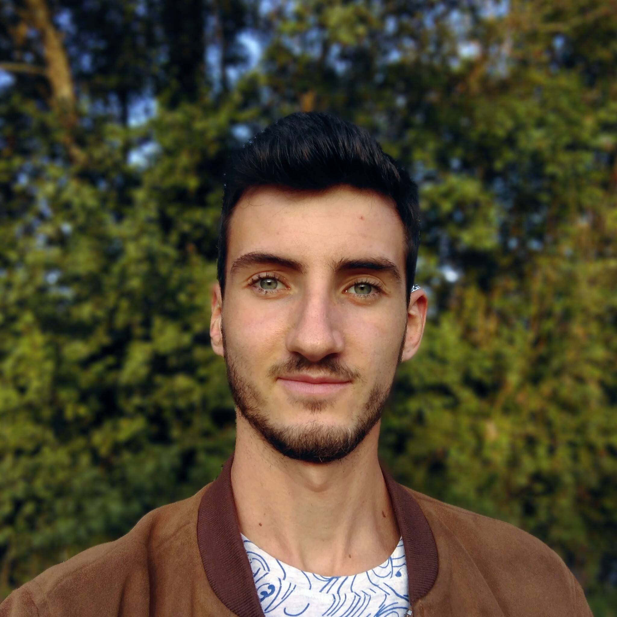 Etienne L.