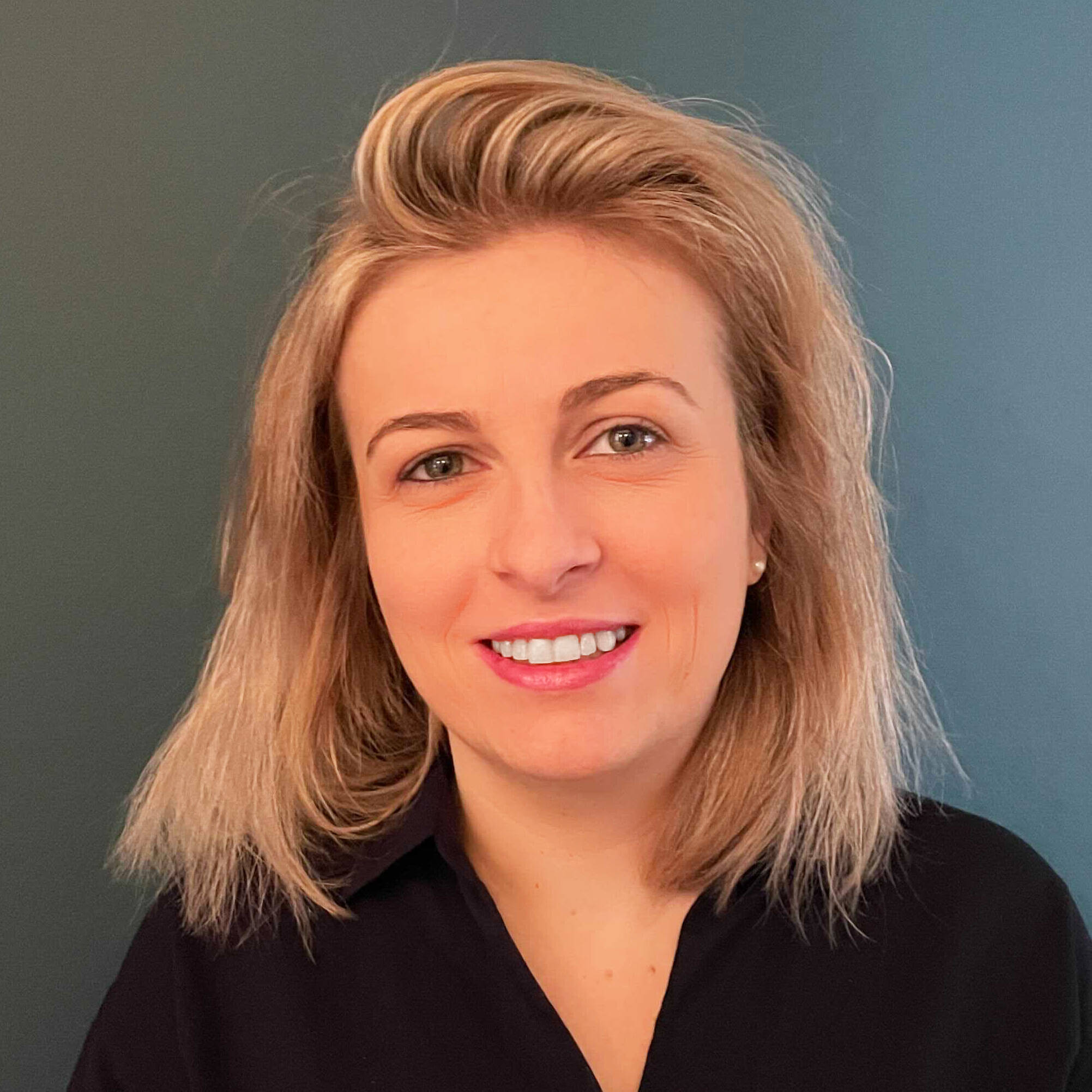 Julie H. - UX/UI Designer