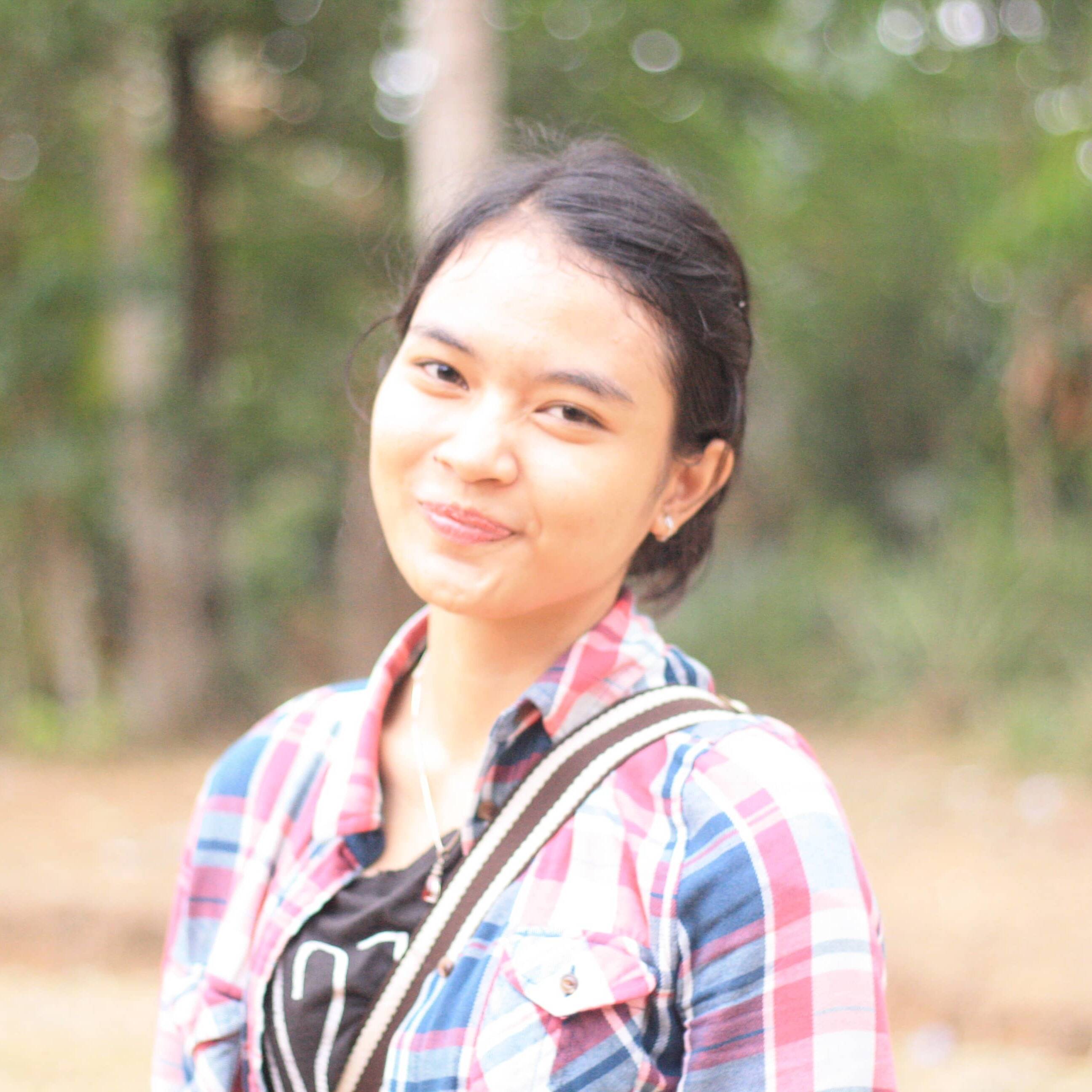 Gina A. - Frontend Developer (React, Native, NextJS)