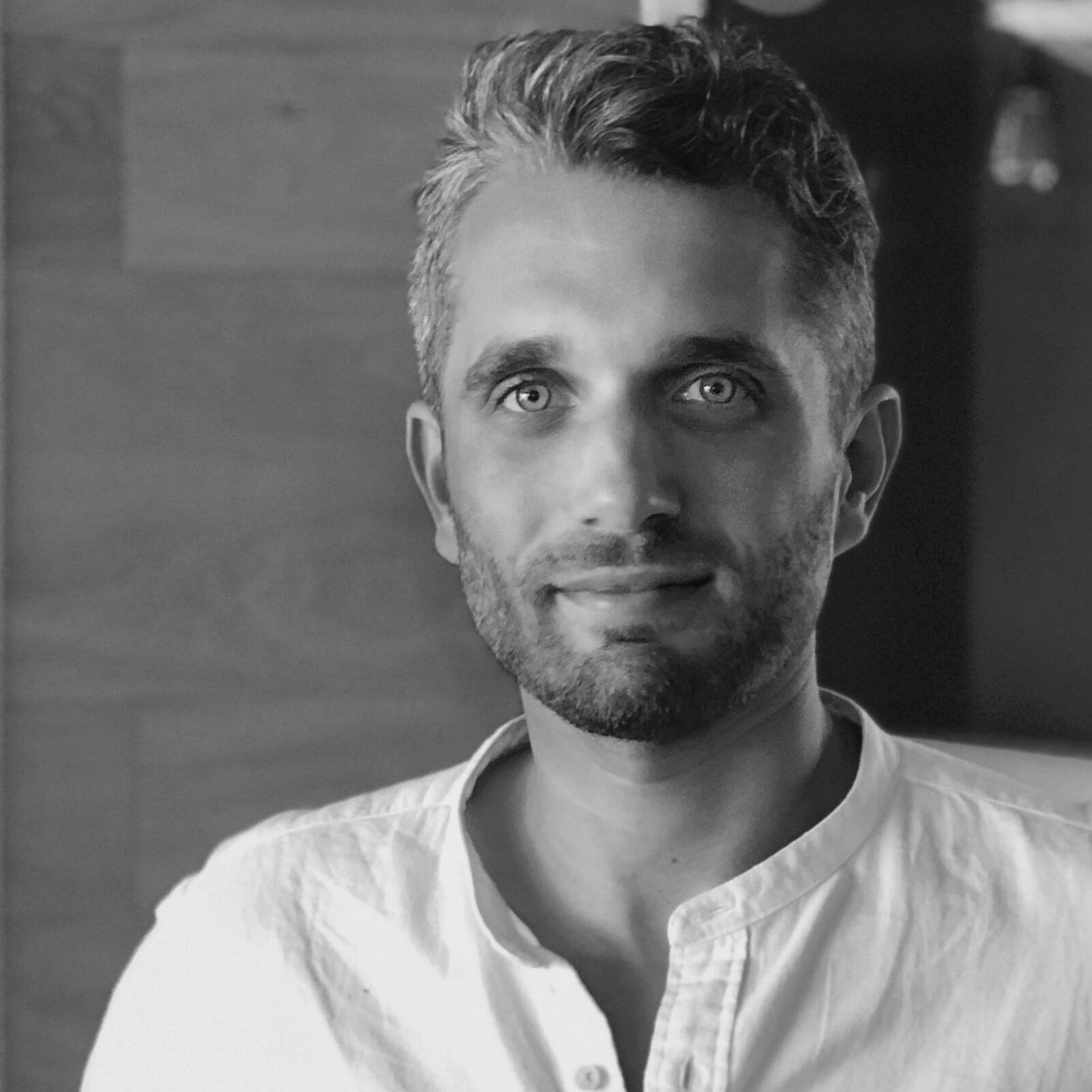 Robin Komiwes