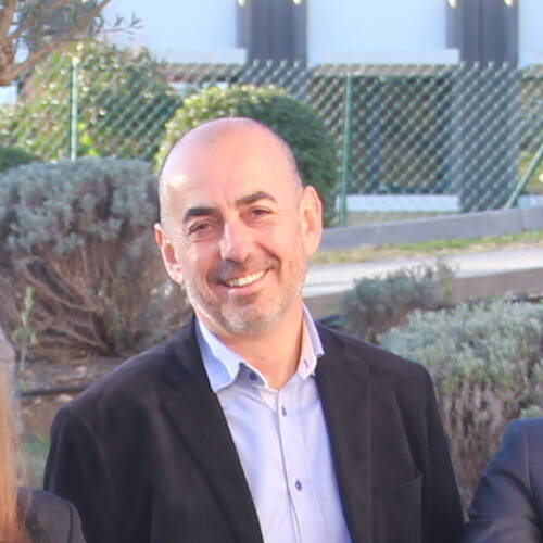 Av