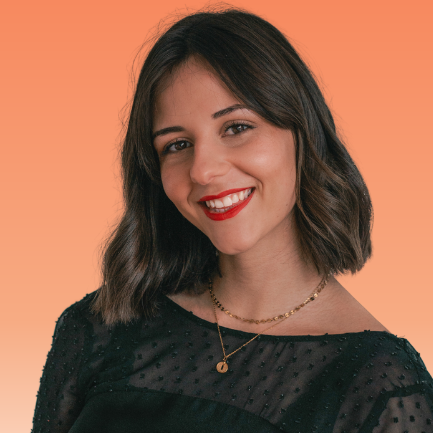 Elisa Moyet - ⭐ Community Manager -  Social media ⭐