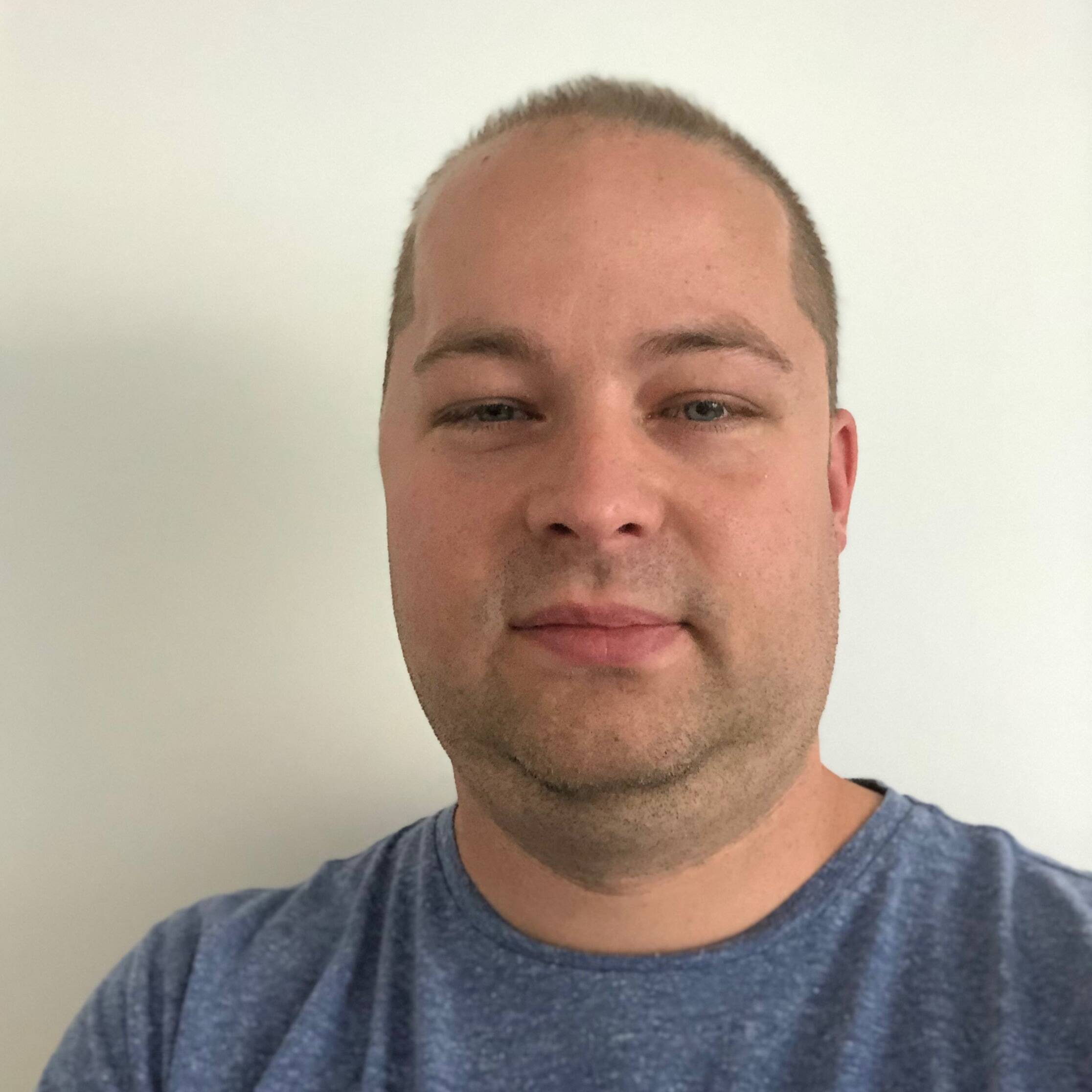 Nicolas Di Gregorio - ingénieur système devops