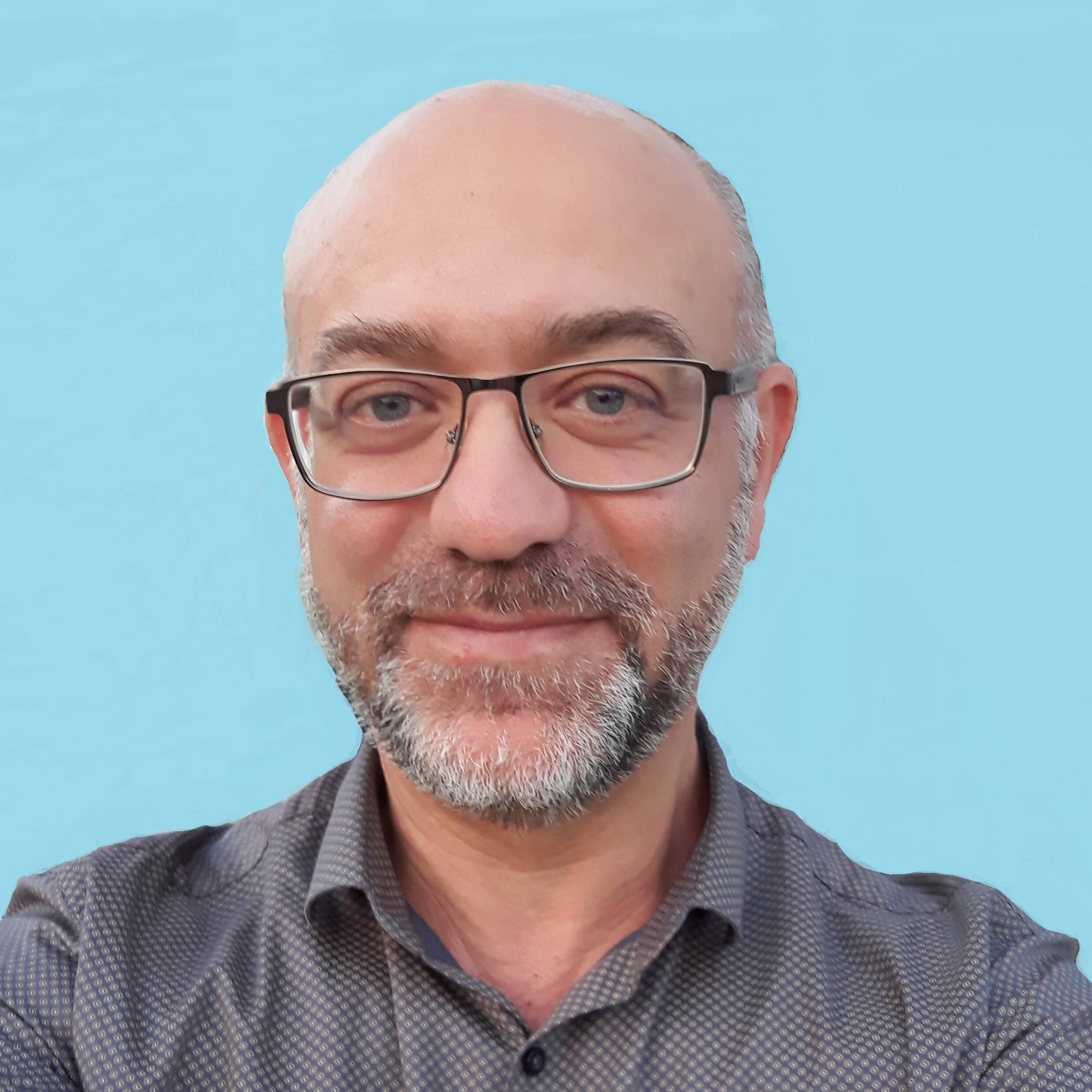 Joseph D. - Expert Automatisations & IA, Looker Studio/Powerbi
