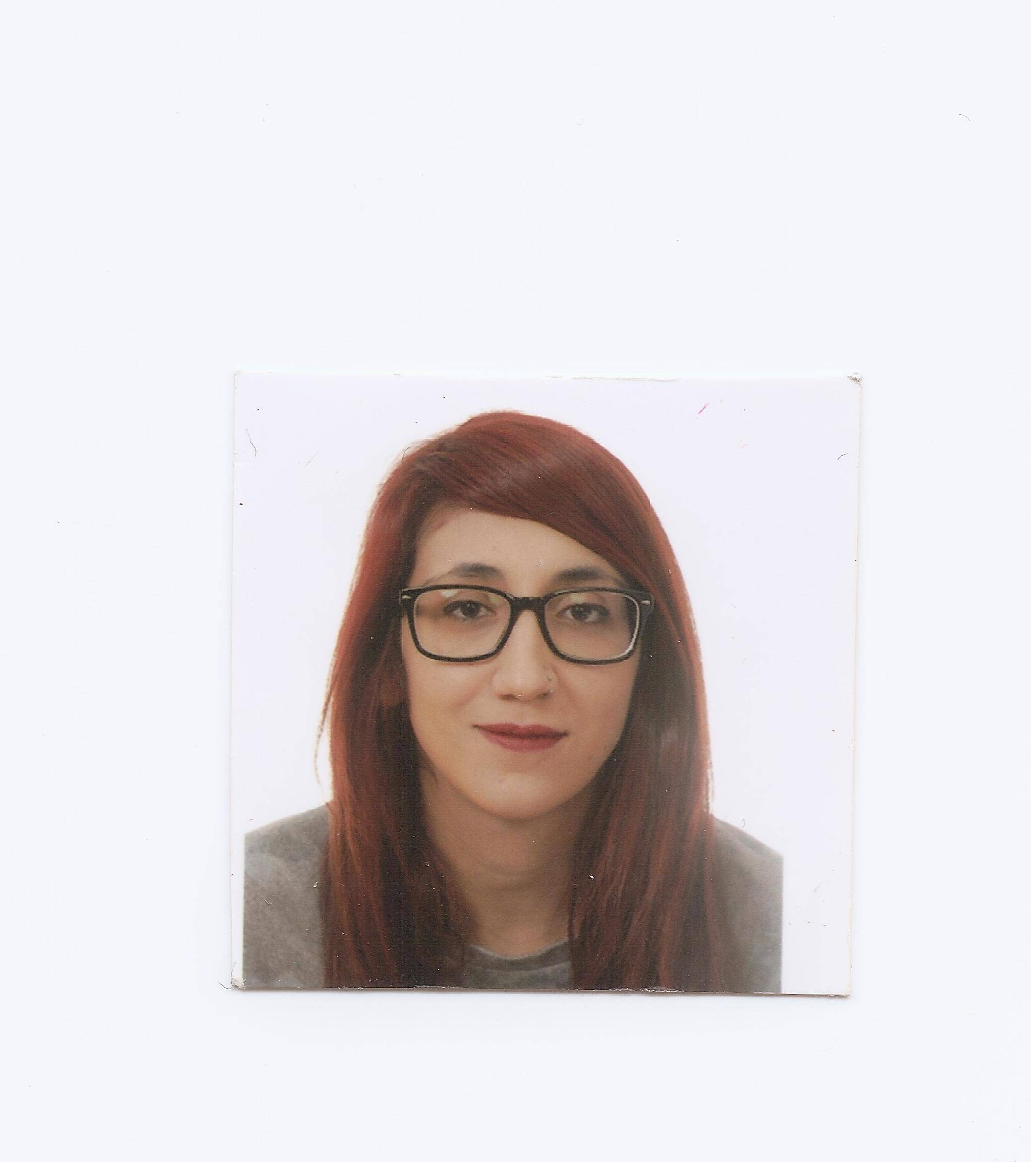 Irene Poza Ballesteros - Diseñadora gráfica y web
