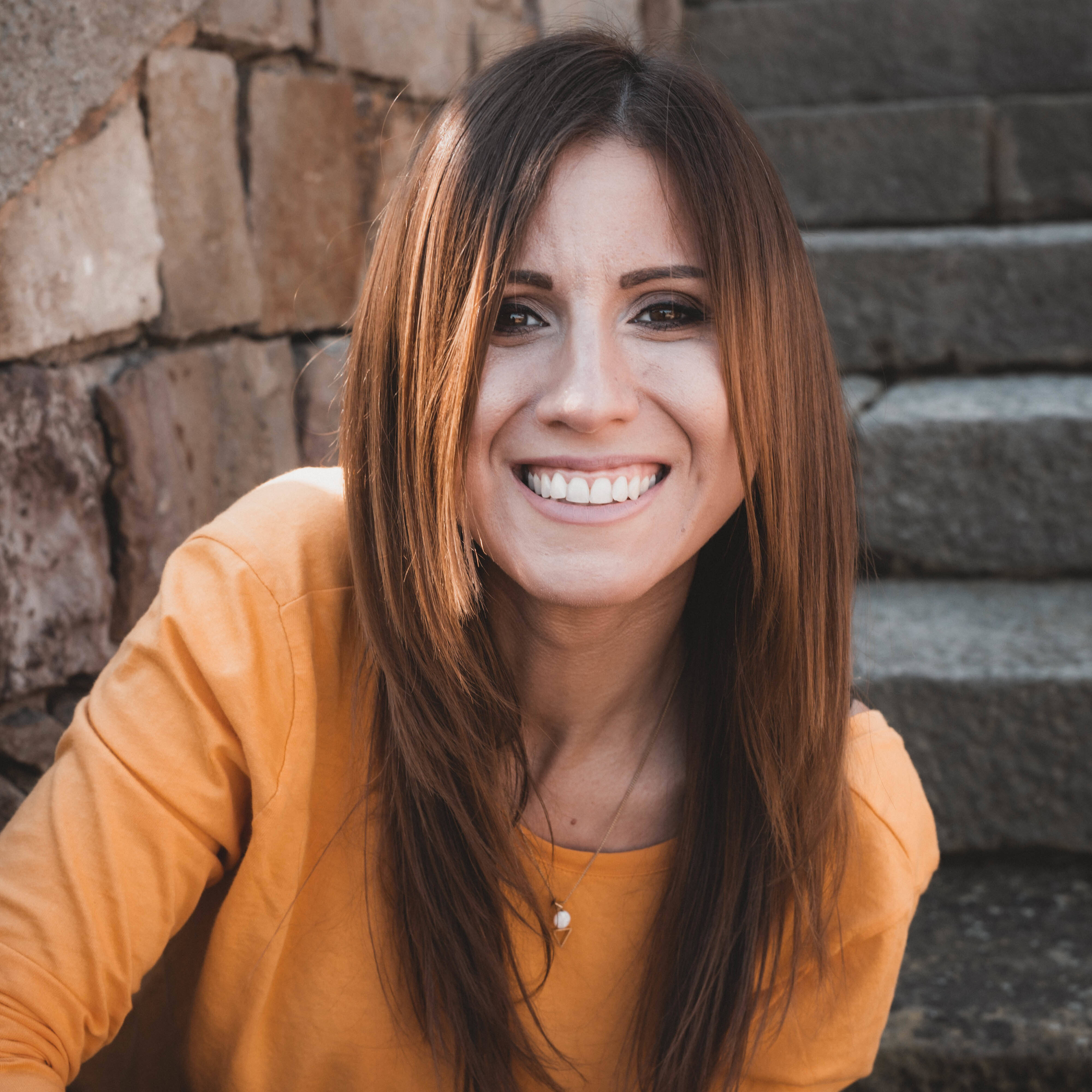 Verónica Romero - Content Producer / Creative Director / EA 