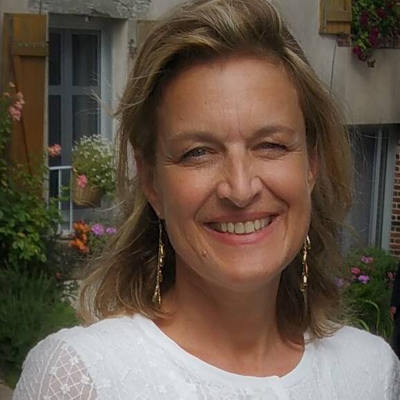 Virginie A. - Rédactrice I Copywriting I Stratégie de marque