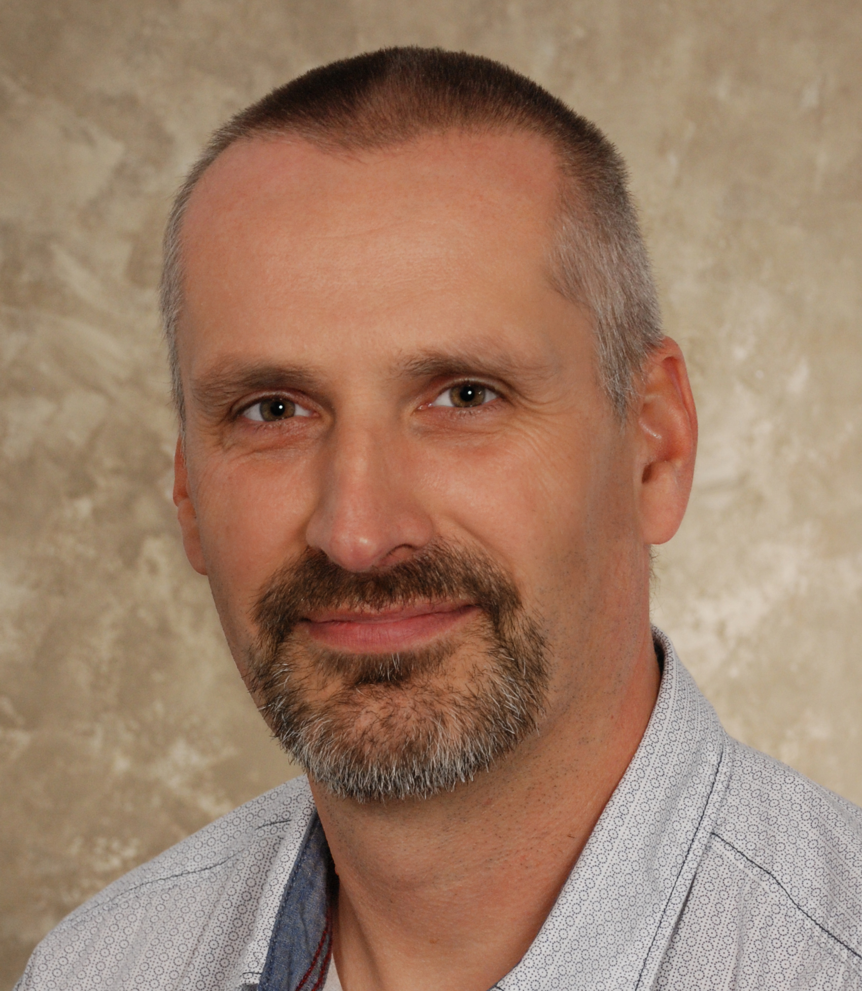 Stefan Schneider - Full Stack Entwickler PHP, JavaScript, KI