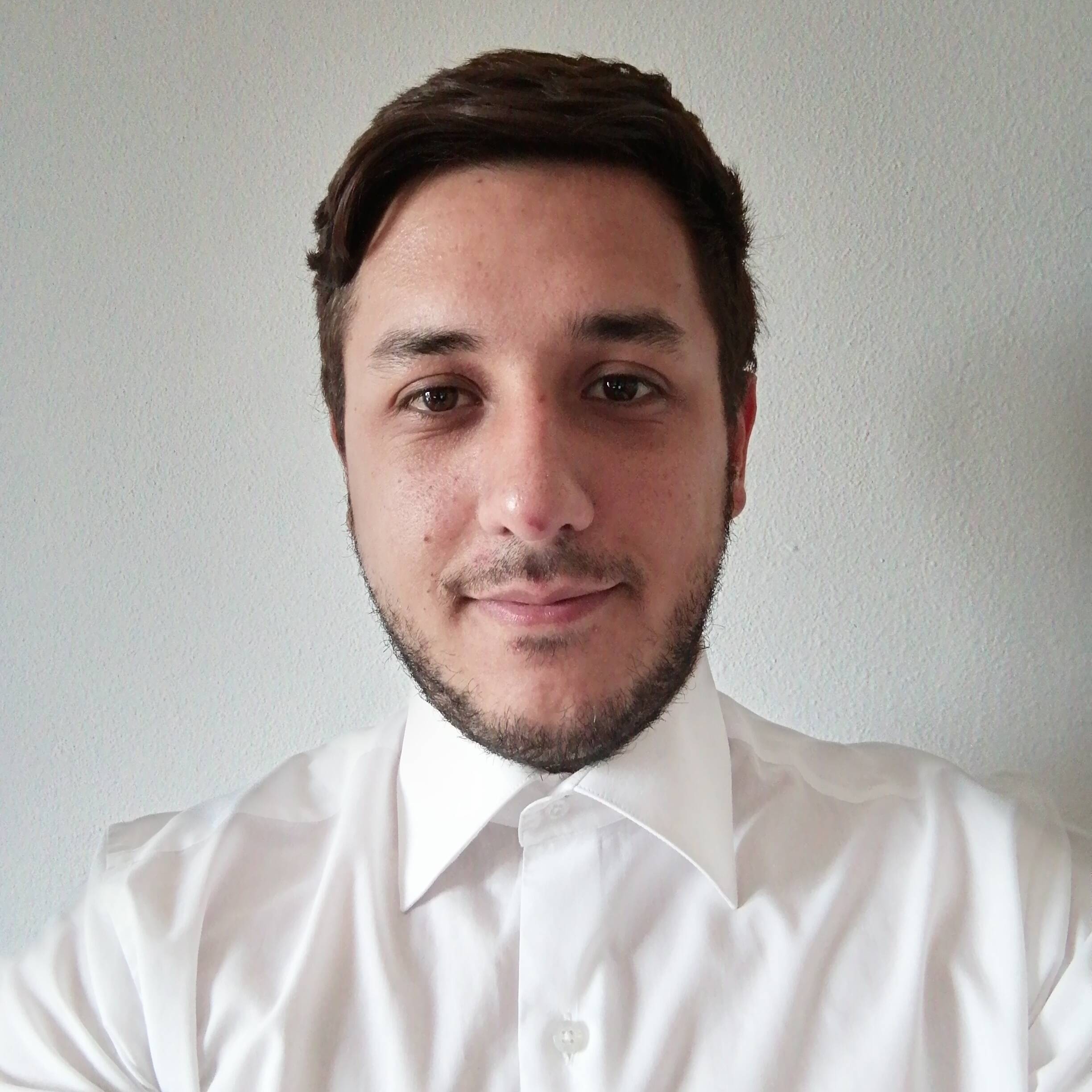 Jesus Javier - Ingeniero en Diseño Mecanico