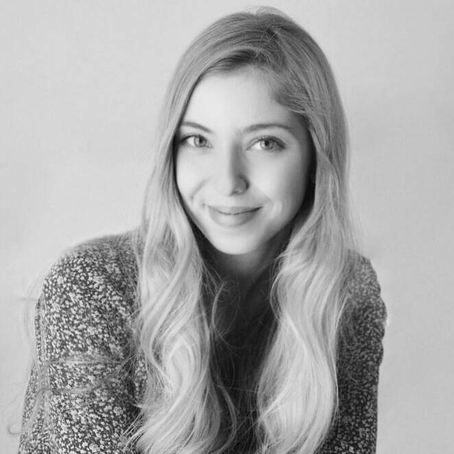 Maëlys Sierotnik - Conceptrice-Rédactrice / Copywriter / Traductrice