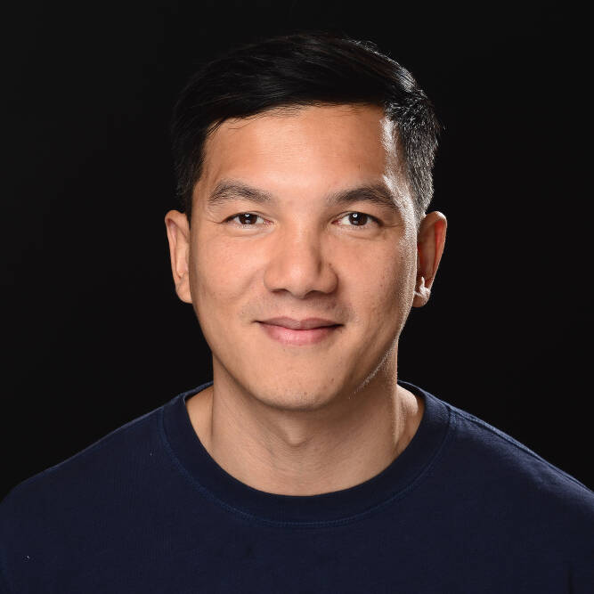 Richard V. - Senior Developer / PHP / NodeJs / React / DevOps