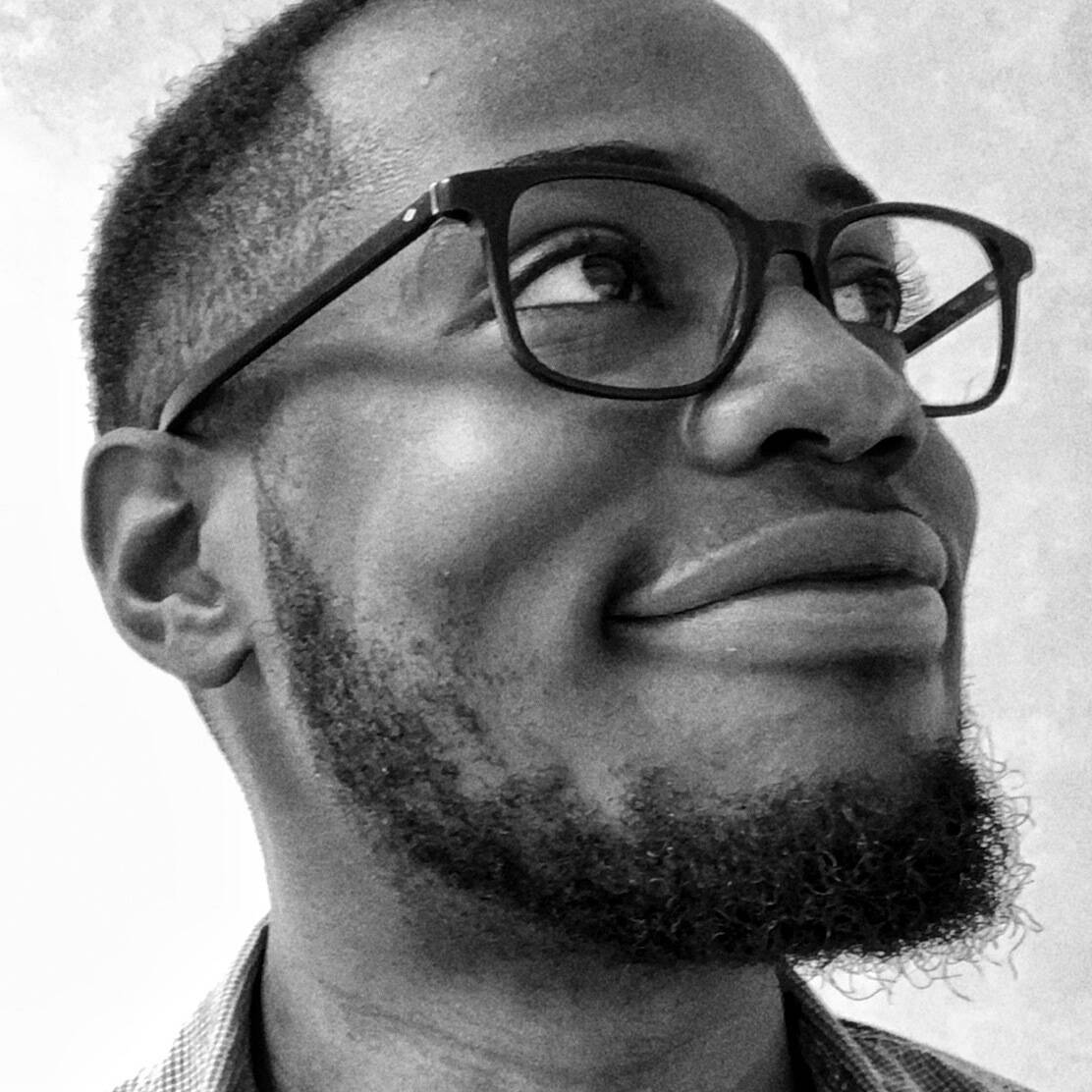 David M. - AI Designer (Prompt search UX-UI Designer)