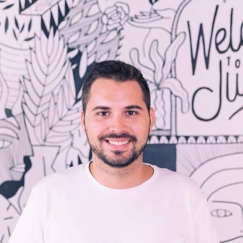 Maxime Rondeau - Expert Automatisation & IA (Agent IA, Dust)