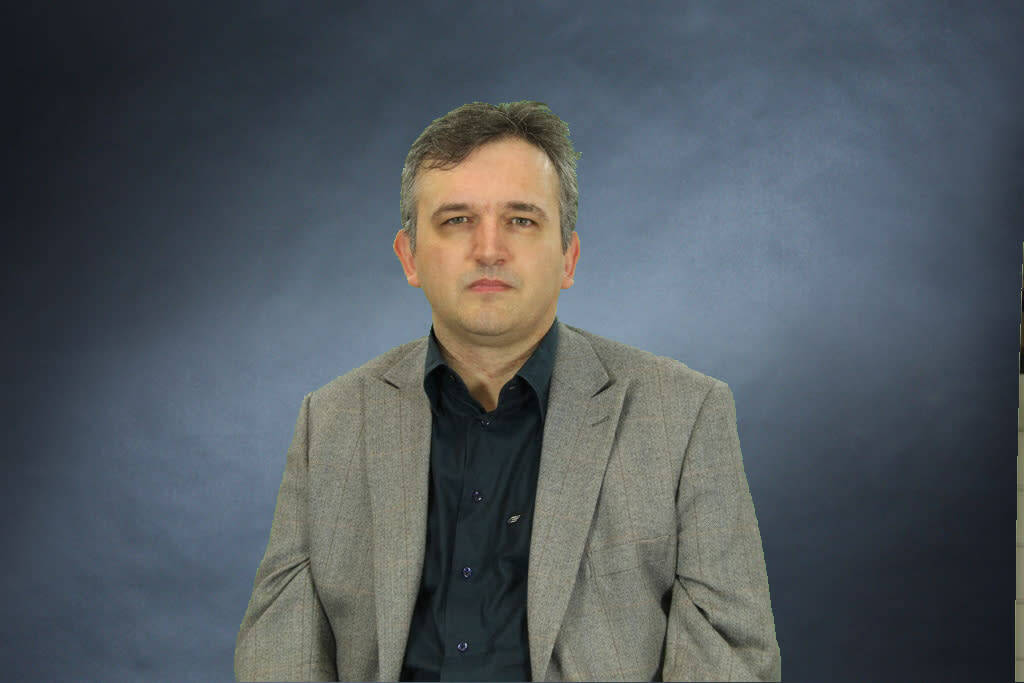 Stephane  - Senior Solutions Architect | AZURE | .NET | A.I.