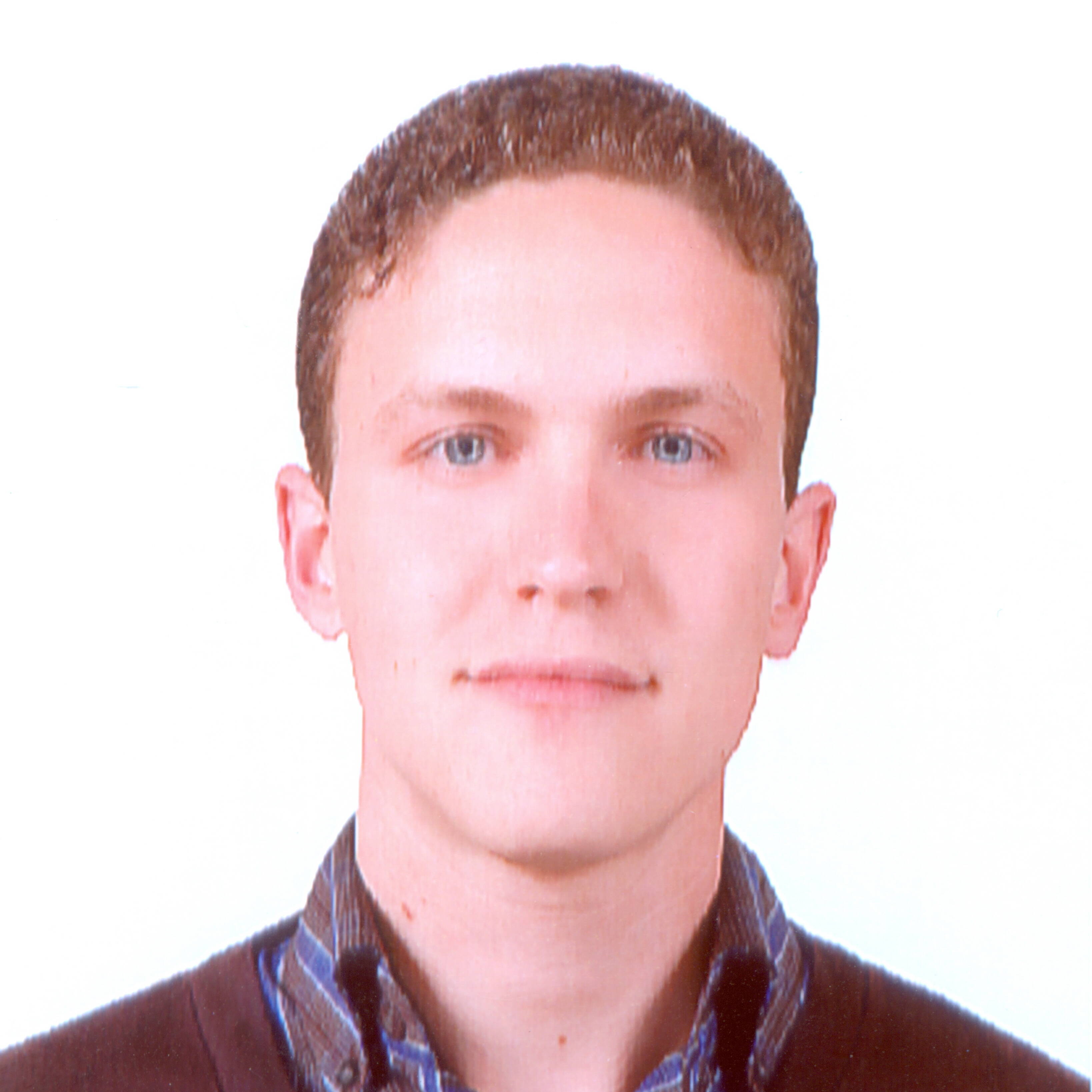 Yassine B.