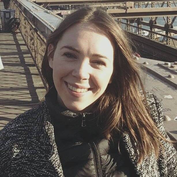 Victoria Dognin - Social média manager / Community Manager