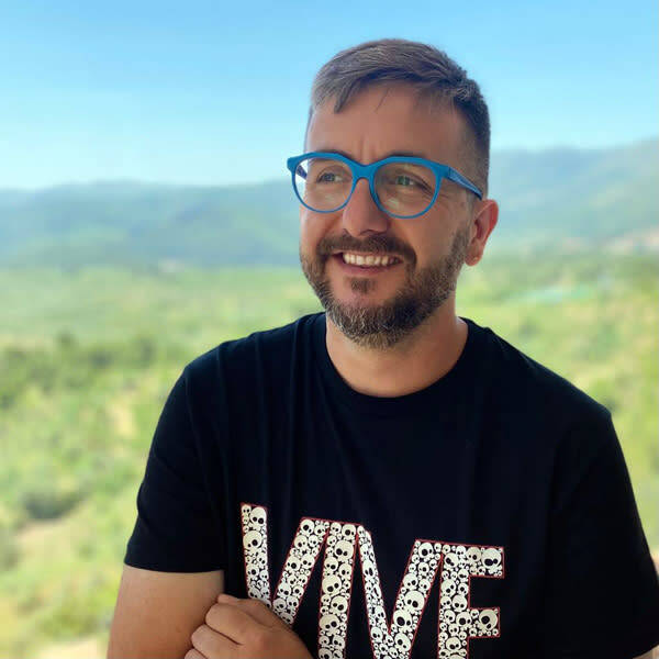 Antoni Nacher Alvaro - Branding · Diseño Gráfico & Web · eCommerce
