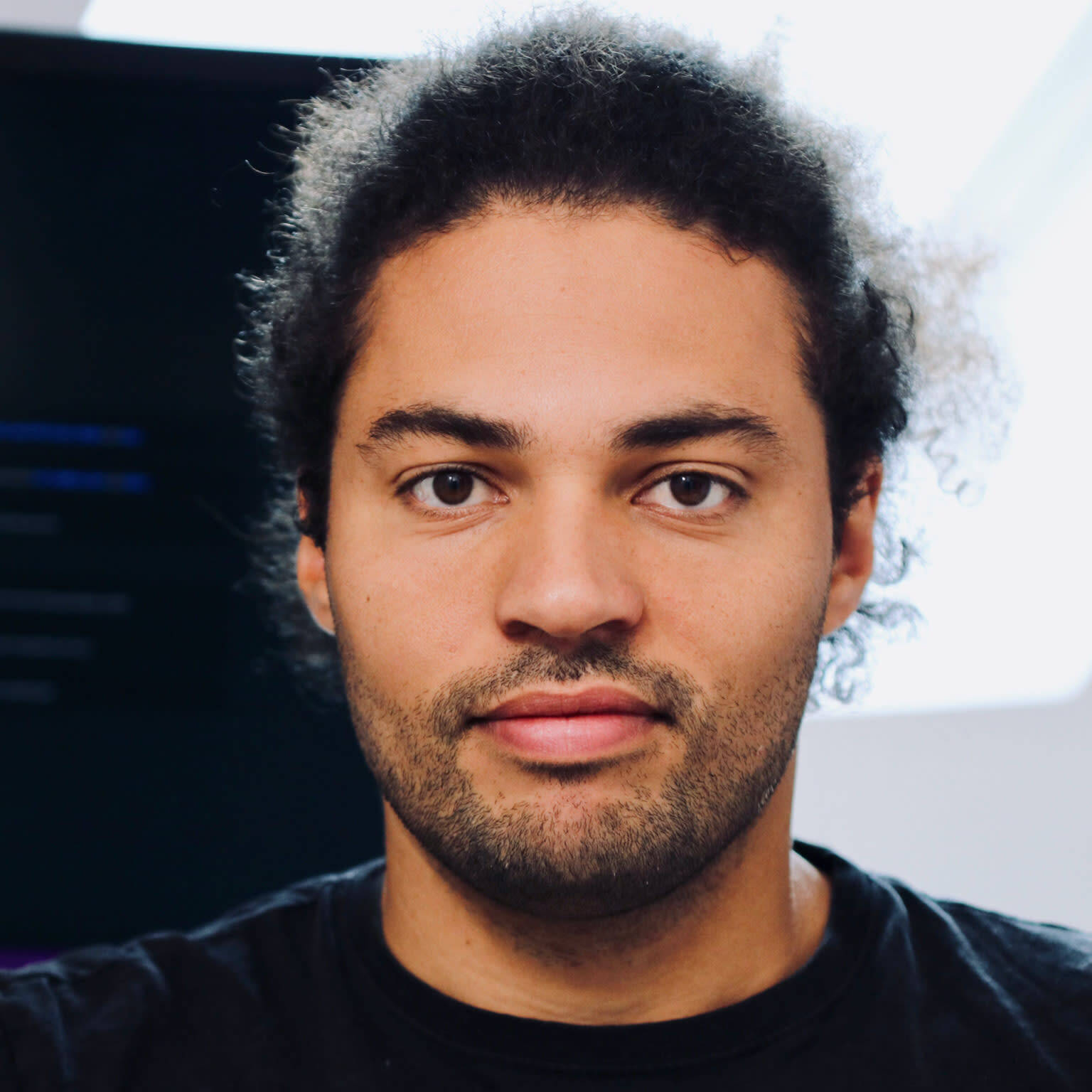 Yannis Roy - CTO / Lead iOS  Swift ° Firebase GCP (xp. 12+)