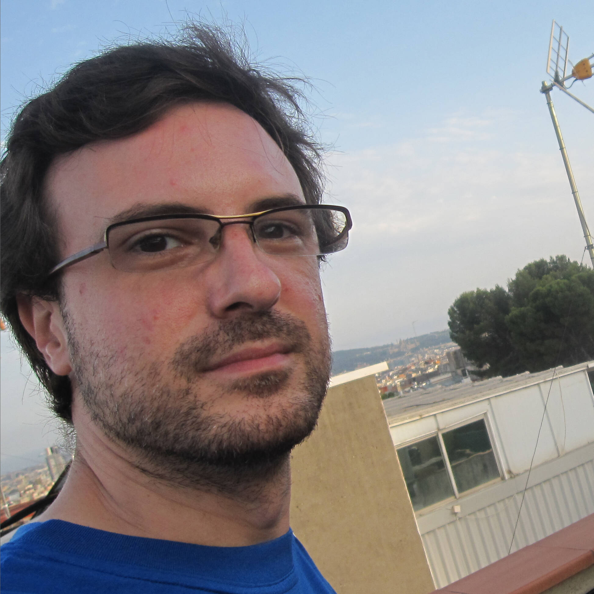 José Ramón Viza - Diseñador gráfico y retocador fotográfico