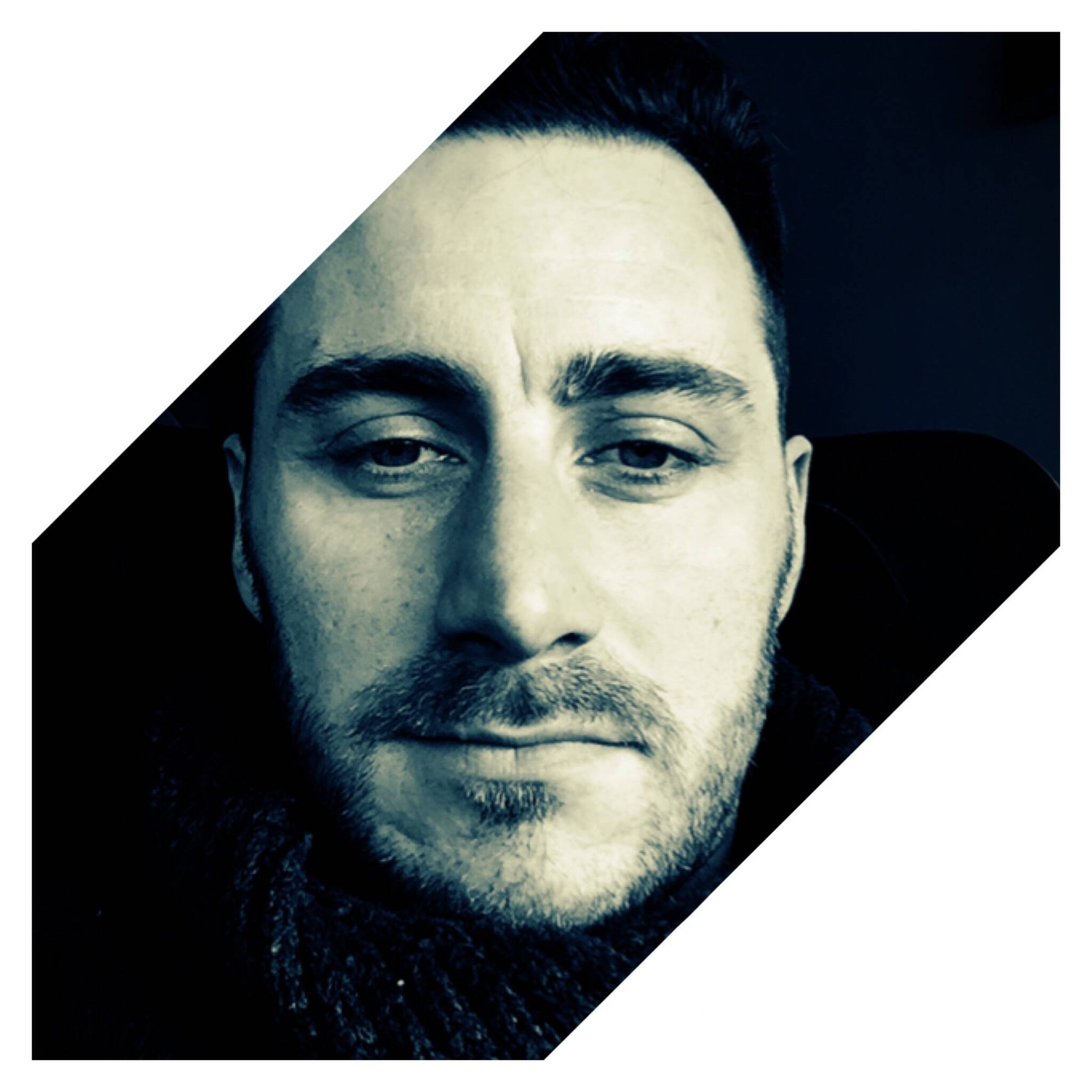 Franck Agil - Community manager 