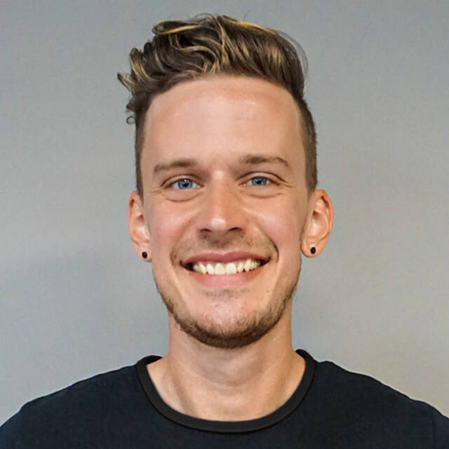 Dominik Reinhard - UI/UX Designer - Web, App, SaaS, E-Commerce...