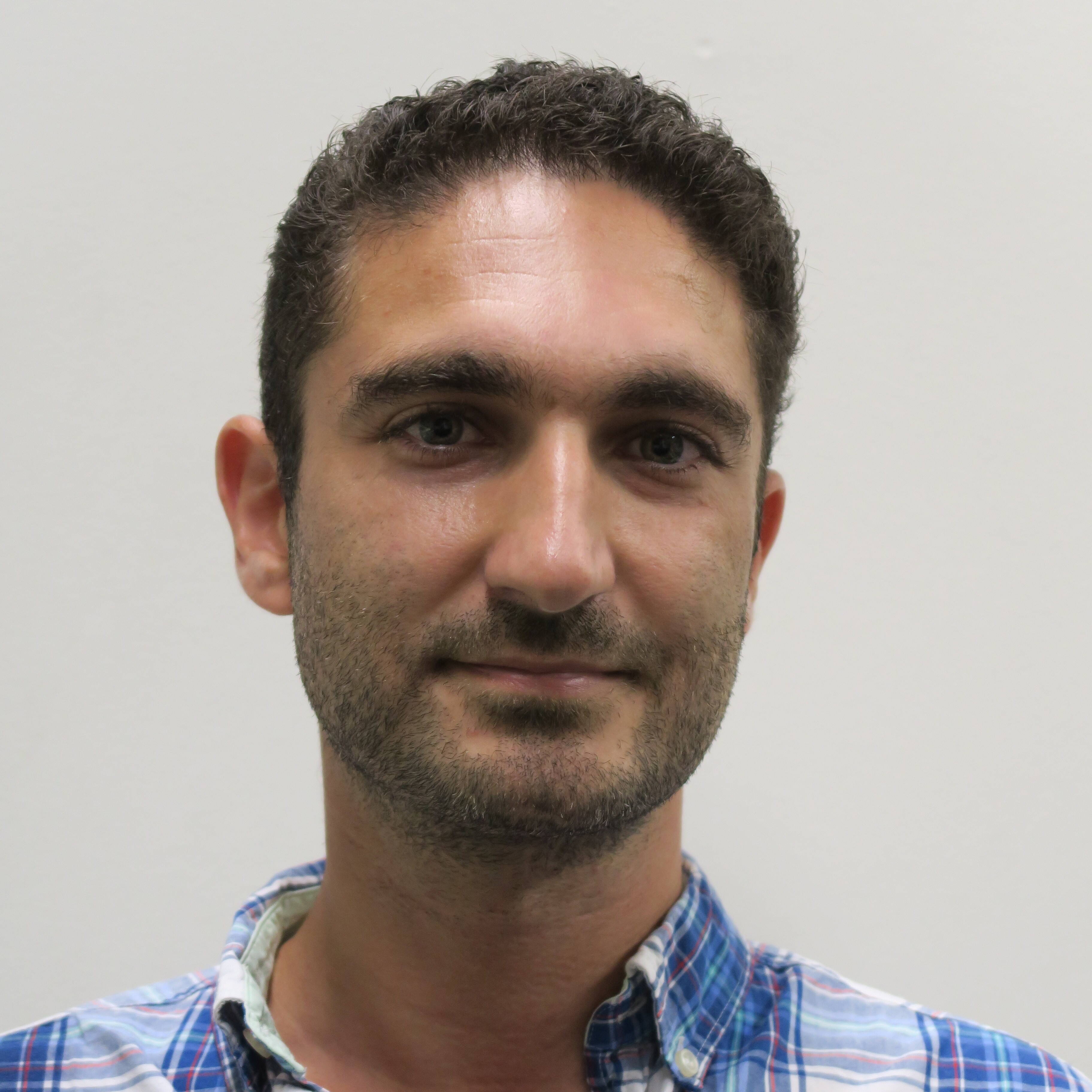 Stéphane R.