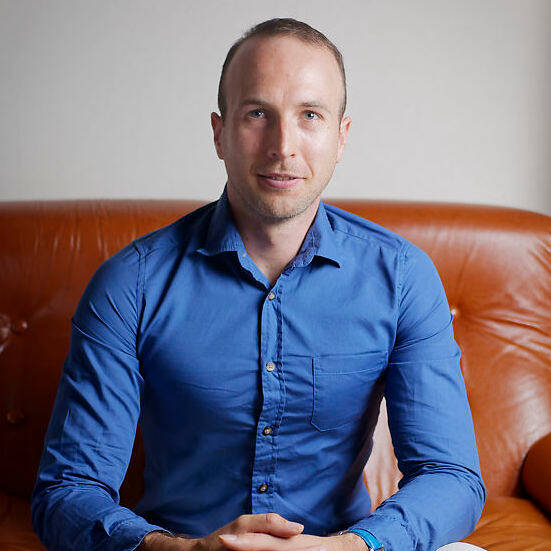 Simon P.