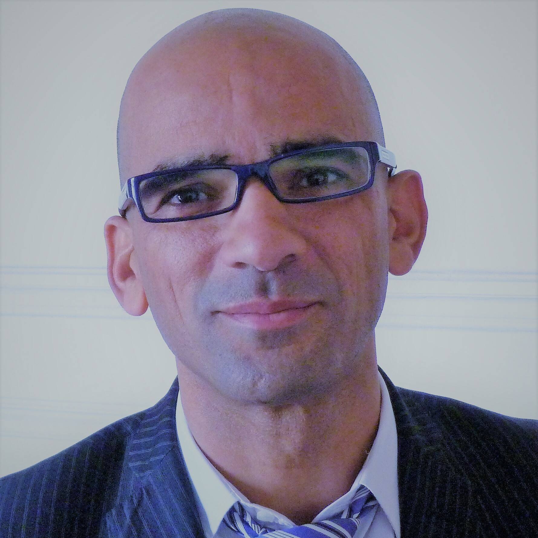 Djellalli Mokhtari - Business Analyst et Product Leader