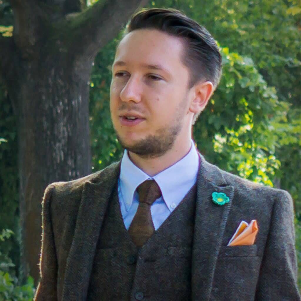 Tobias Köngeter - Backend-Frontend-Print-Spezialist