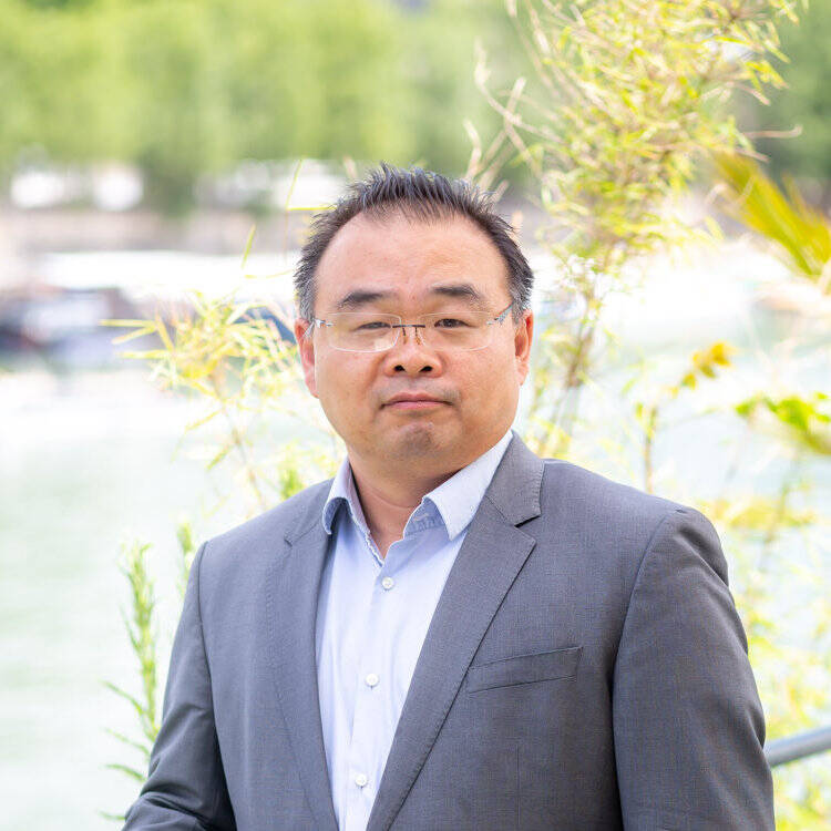 Vincent Song