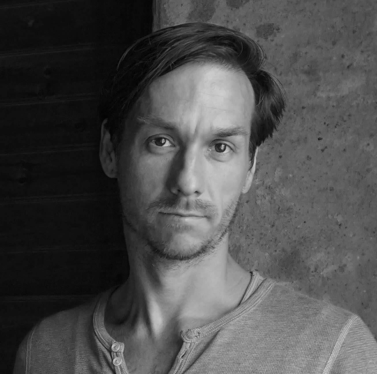 Henryk Spieß - Senior Grafikdesigner, Art Director analog+digital