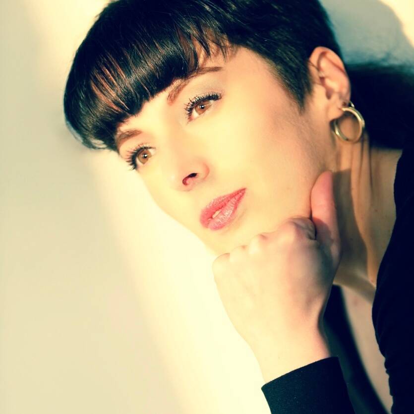Alexandra Lemoine - Maquilleuse -Fx & Coiffeuse studio-audiovisuelle