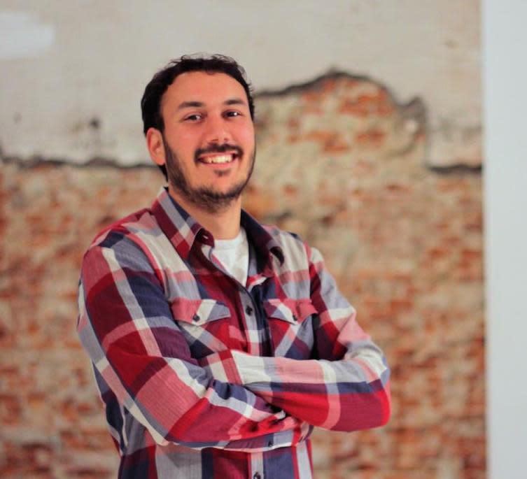 Carlos  - Independent Creative Director & Copywriter